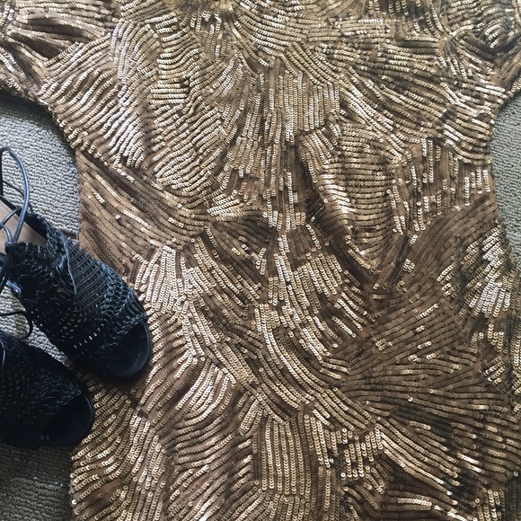 🌸OFFERS!!🌸 Trina Turk Bronze Sequin Dress - Picture 4 of 7